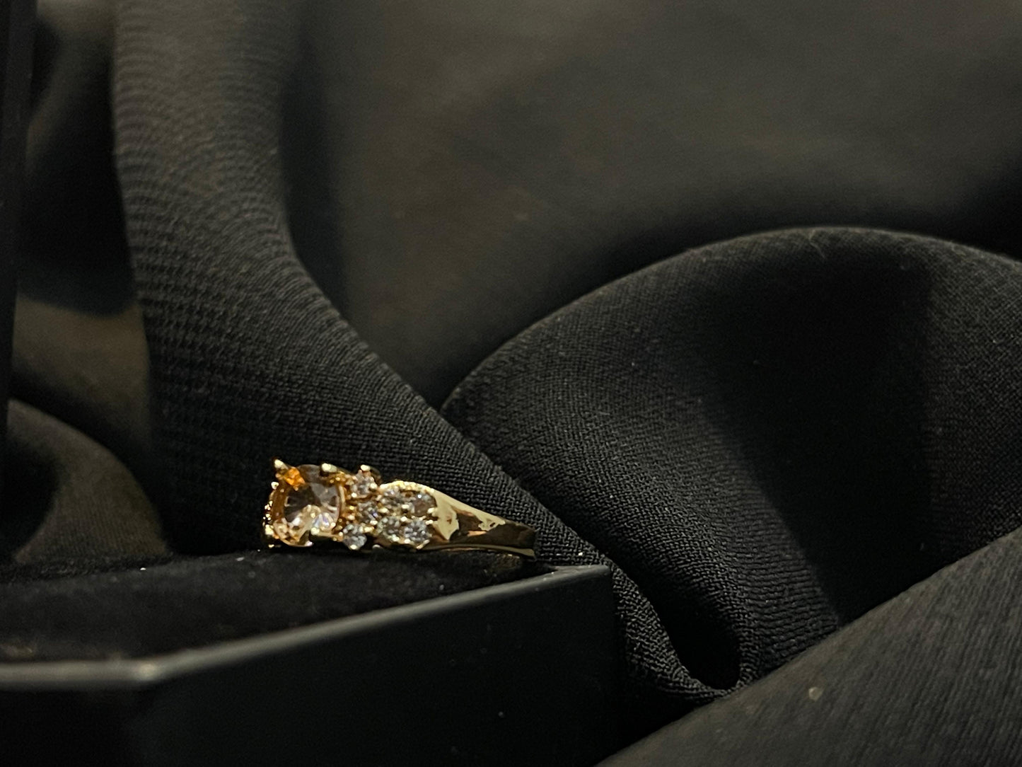 Women's Gold Diamond Ring